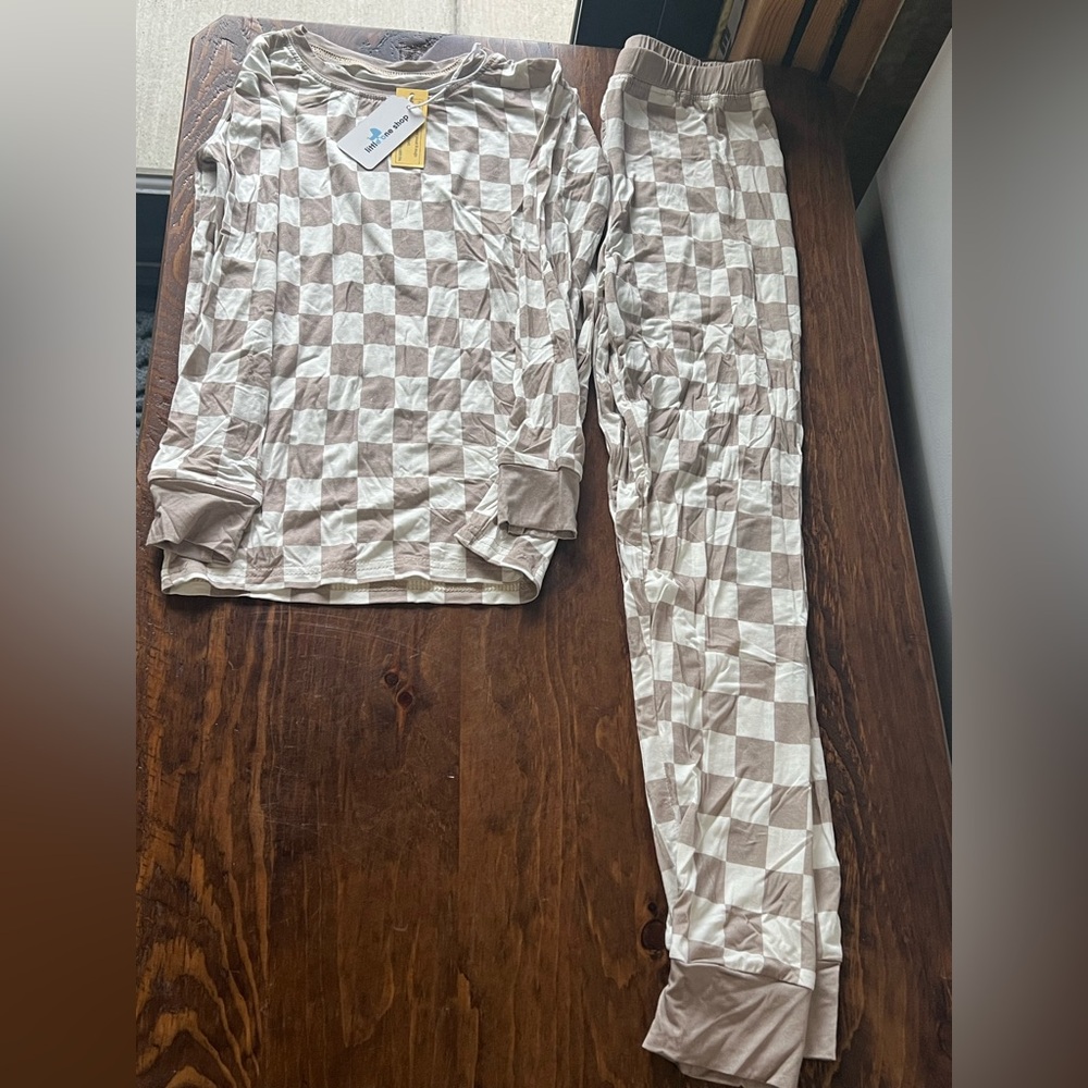 NWT Little One Shop bamboo pajamas 8/9 Checkered